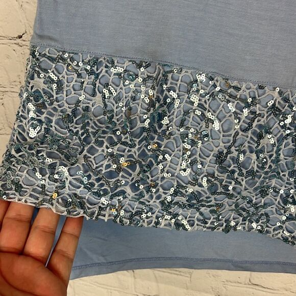 Simply Noelle Asymmetrical Blouse with Sequin Hem NWT - Picture 2 of 6